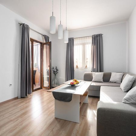 Apartment Morena Пореч Екстериор снимка