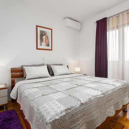 Apartment Morena Пореч Екстериор снимка