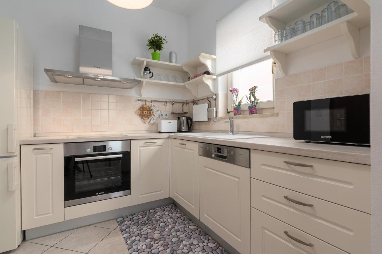 Apartment Morena Пореч Екстериор снимка